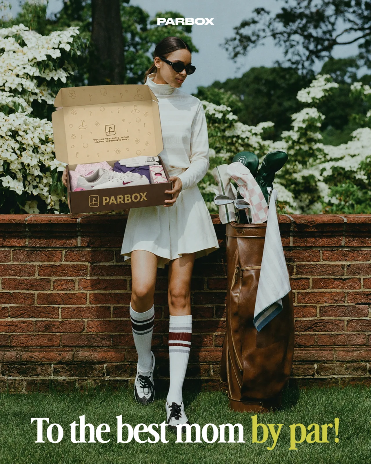Par Box Mother's Day golf gift box with ladies' golf polo, shoes and balls